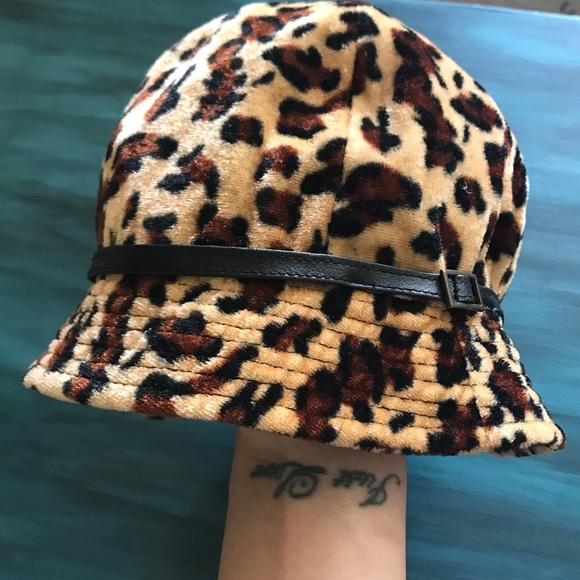 clueless bucket hat